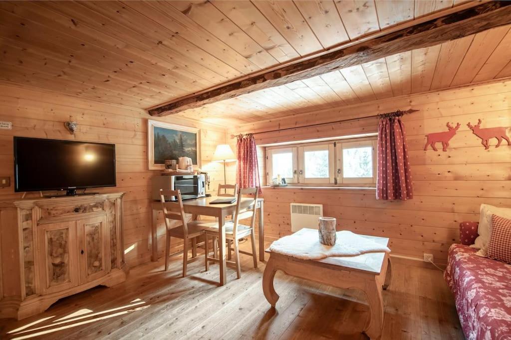 "Chalet Dei Fiori" Room & Apartment Bedretto Kültér fotó