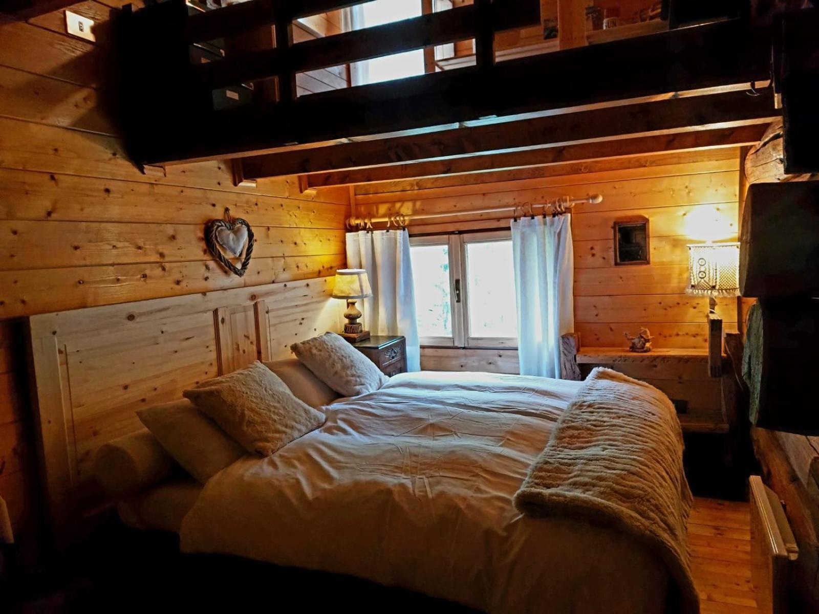 "Chalet Dei Fiori" Room & Apartment Bedretto Kültér fotó